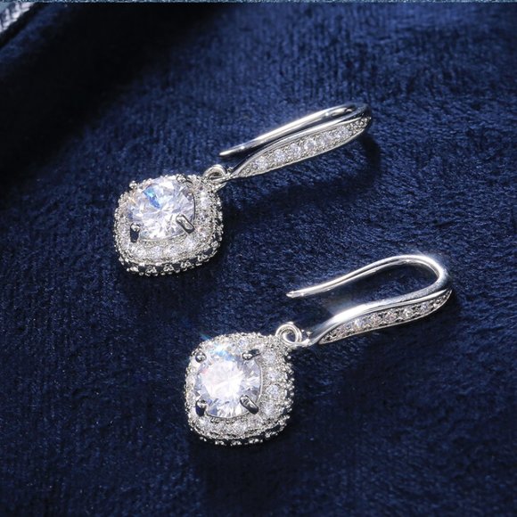 Jewelry - Simulated Diamond Drop Earrings
